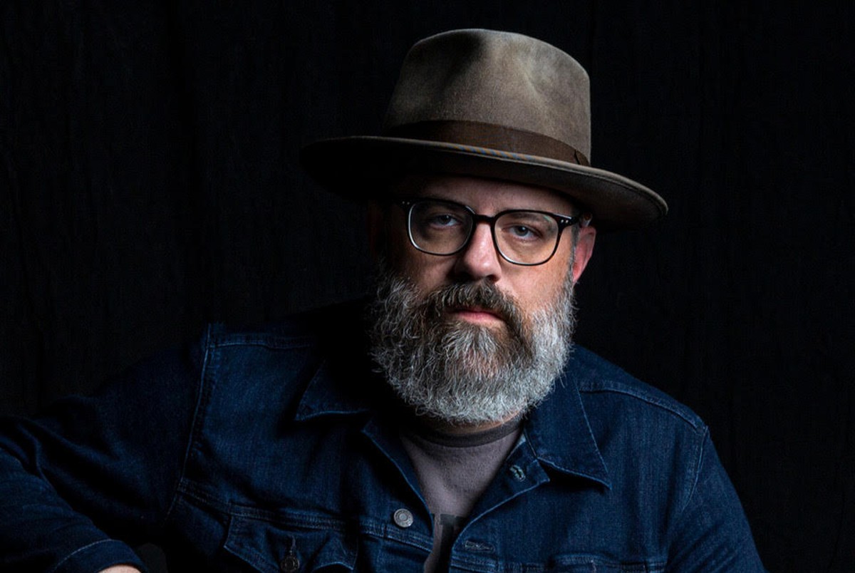 VIDEO PREMIERE: Afton Wolfe Brings Animated Story-Book Intrigue On Profound “The Moon Is Going Down”