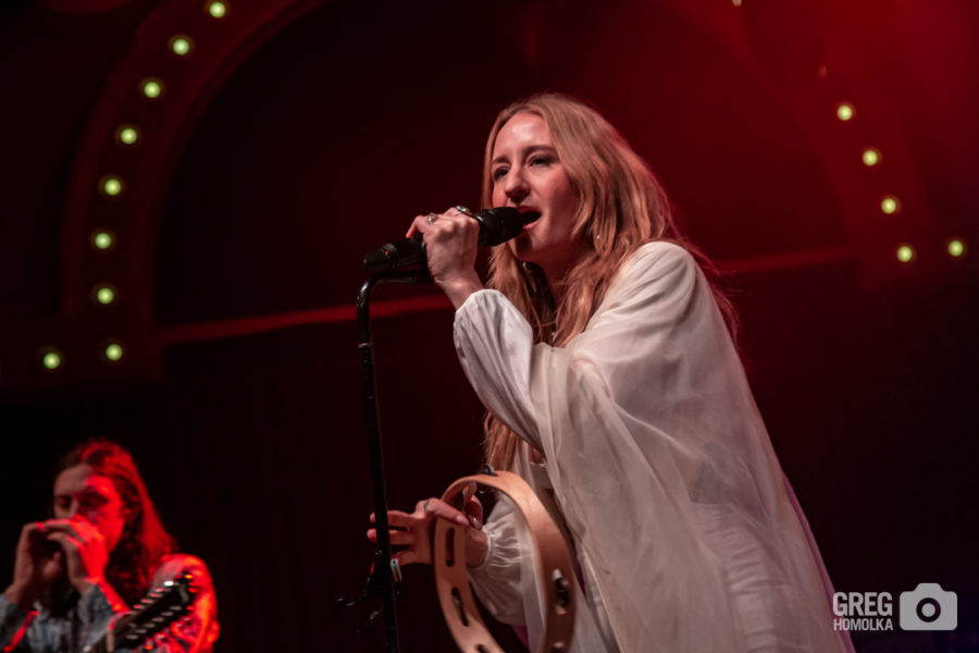 Margo Price Bares Her Rock n’ Roll Soul, Welcomes Patterson Hood in Portland, OR (SHOW REVIEW/PHOTOS)
