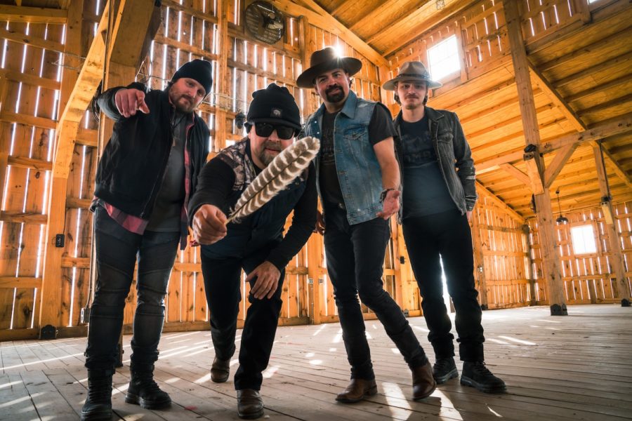 SONG PREMIERE: Rising Americana Outfit The Davisson Brothers Band Team Up With Tim O’Brien and Lindsay Lou on Country-leaning “Cross My Heart”