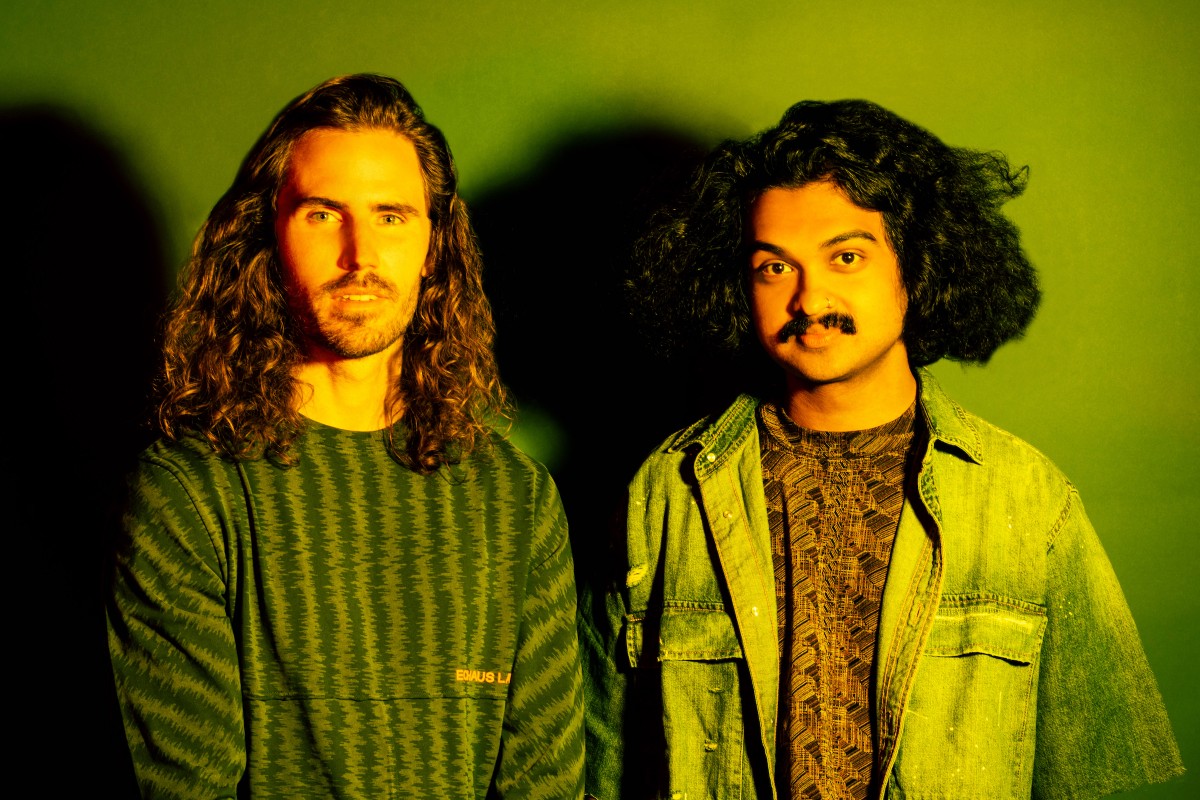 LISTEN: Hear Hear Bring Duo Swagger On Hearty “Defibrillator”