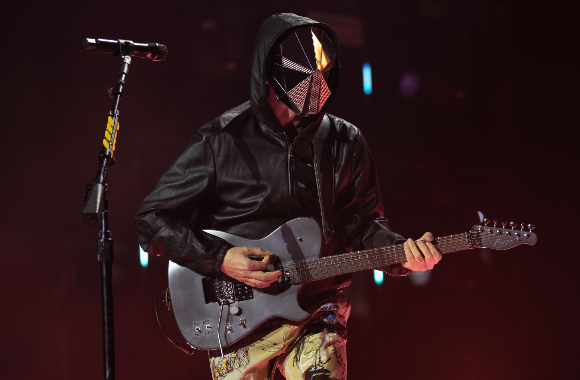 Muse & Evanescence Bring Out The Dark & Loud At Philadelphia’s Wells Fargo Center (PHOTOS)