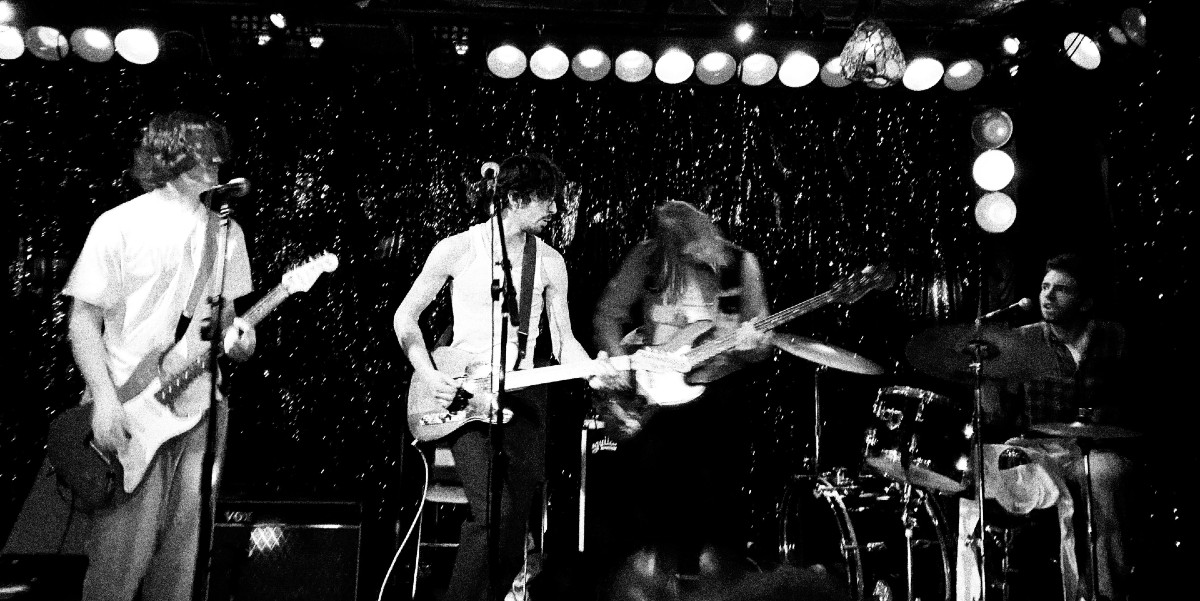 LISTEN: Post Punkers Brunch Bring On Angular Energy With “Computer Virus”