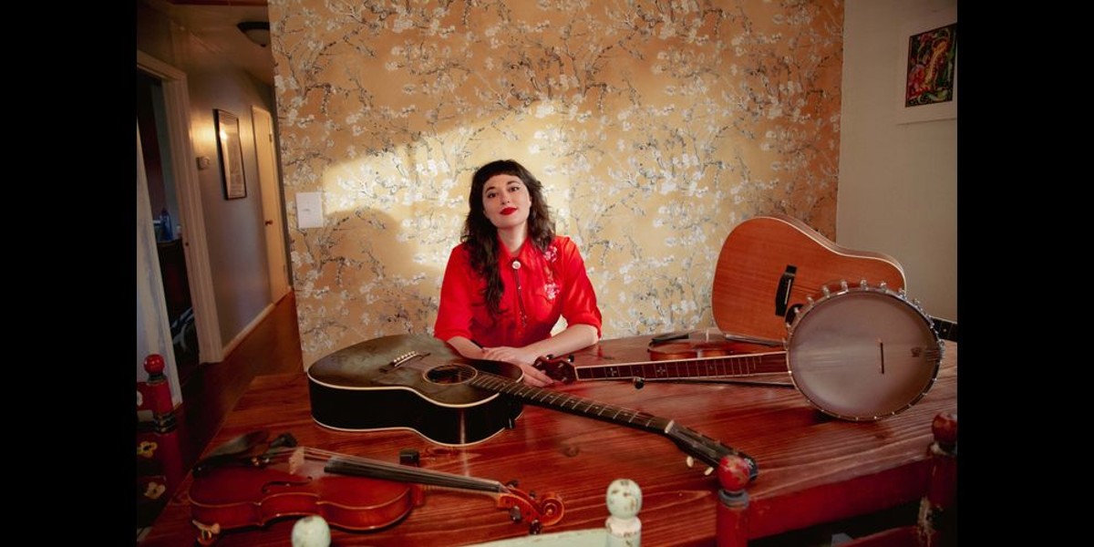 LISTEN: Josie Toney Hones In On Melodically Rich  Twangy Tenderness Via “Extra”