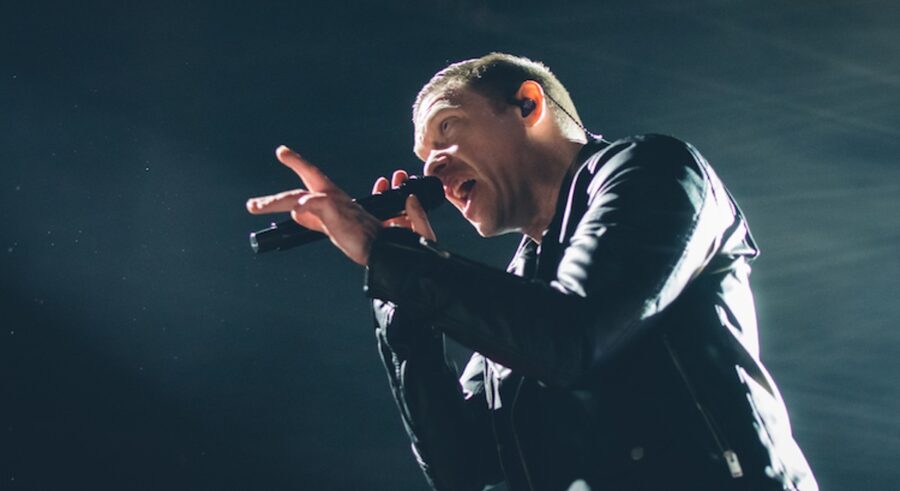 Shinedown Satisfies Orlando’s Amway Center With Anthemic Choruses & Energetic Riffing (SHOW REVIEW)