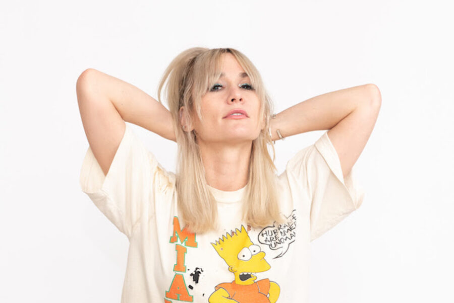 Esther Rose Weaves Personal and Relatable Lyricism into Americana Pop Sound on ‘Safe To Run’ (ALBUM REVIEW)