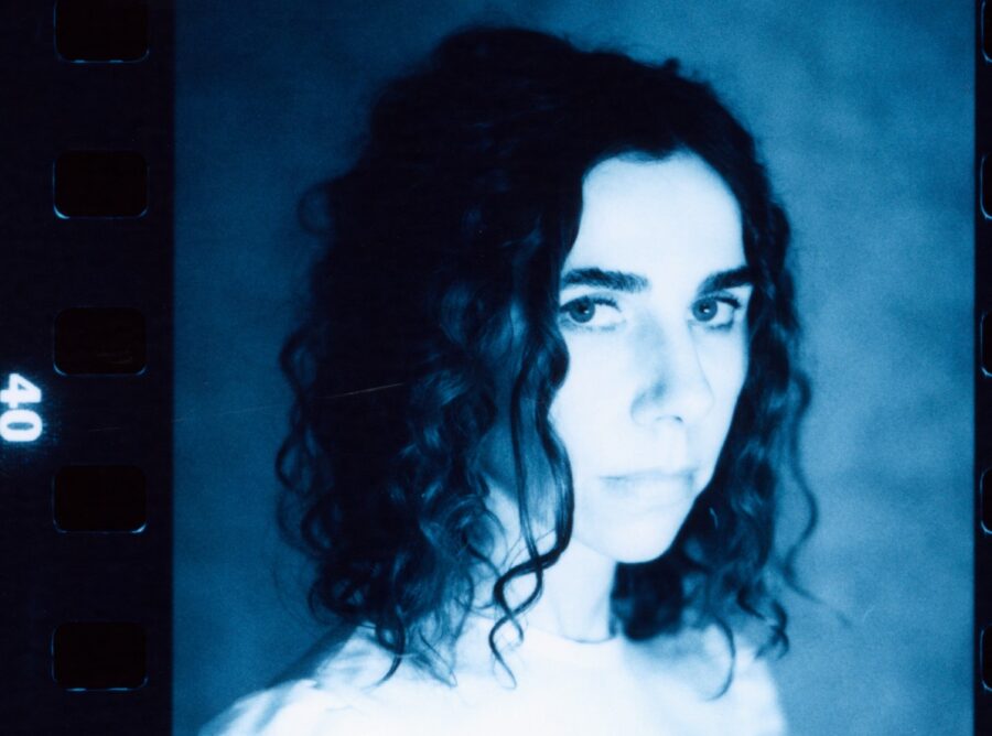 PJ Harvey’s Valiant Creativity Doesn’t Stop On Gripping ‘I Inside The Old Year Dying’ (ALBUM REVIEW)