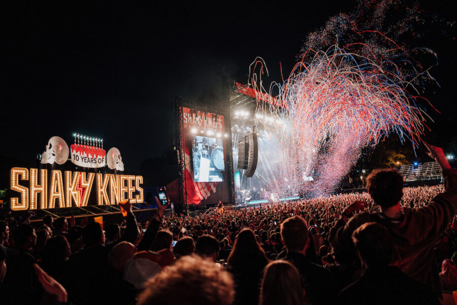 Shaky Knees Celebrates 10 Years with The Walkmen, Digable Planets, Placebo, The Killers and More (FESTIVAL REVIEW)