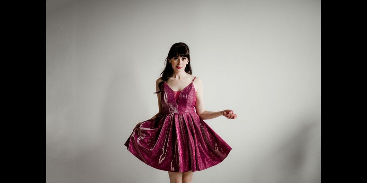 LISTEN: Leslie Vincent Drops Swinging Big Dance Jazz Number “Psychedelics With You”