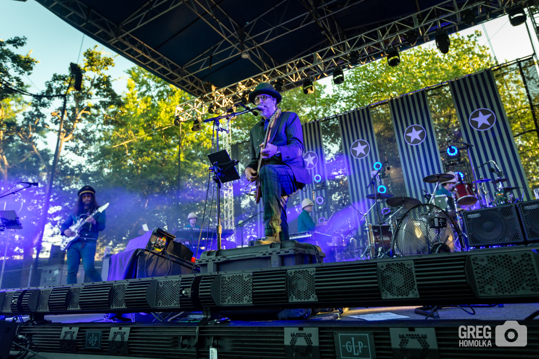 Colonel Les Claypool’s Fearless Flying Frog Brigade Take Psychedelic Flight in Oregon (SHOW REVIEW/PHOTOS)
