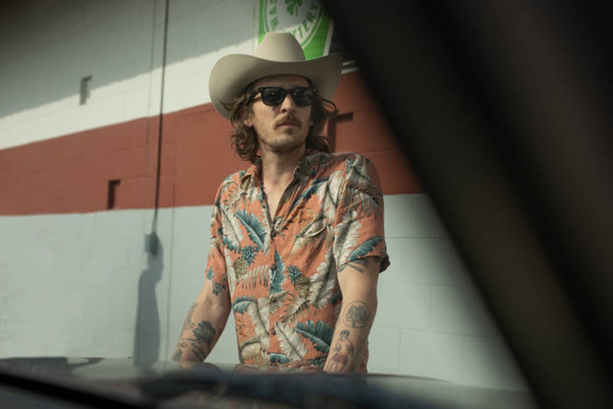 LISTEN: Richard Simeonoff Makes His True Americana Stance On Radio Friendly “Someday”