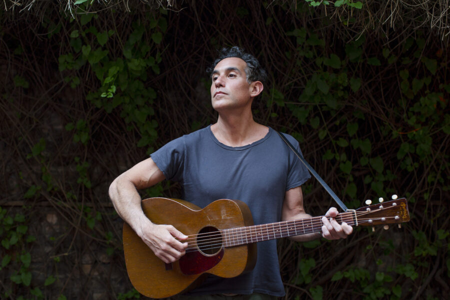 ALBUM PREMIERE: Joshua Radin Lets Folk-pop Craftsmanship Shine on ‘though the world will tell me so, volume 2’
