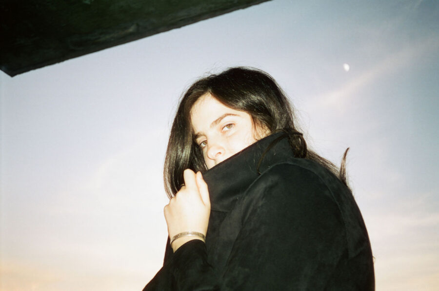 ALBUM REVIEW: moondaddy Crafts Pop-soaked Shoegaze Sounds on Impressive Debut ‘Poet Lies’