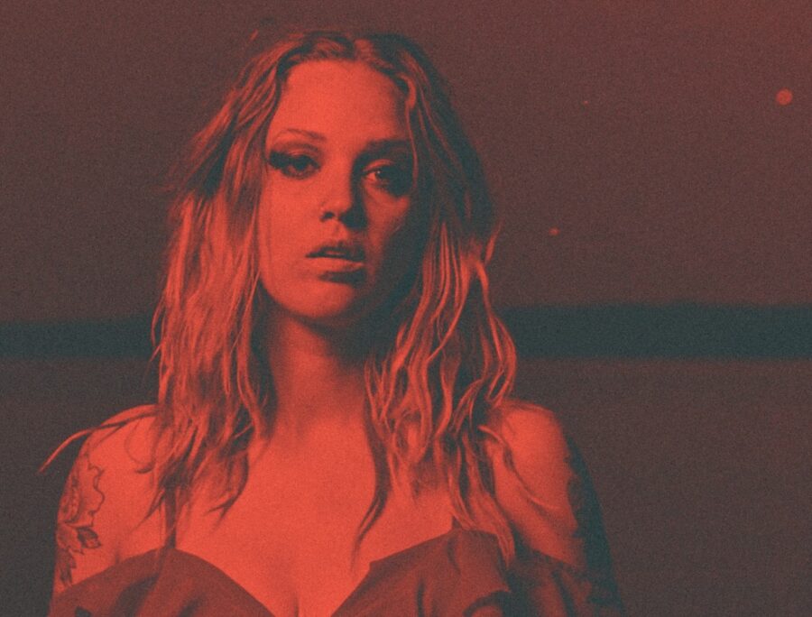 SONG/VIDEO PREMIERE: Vera Bloom Displays Punk/Indie Ferocity On Explosive “Eyes On You”