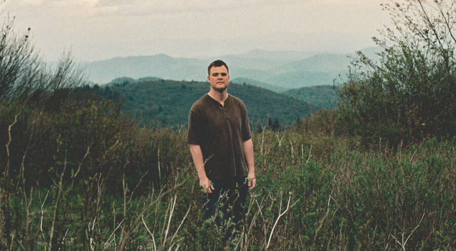VIDEO PREMIERE: Sully Bright of Folk Duo Spruce & Hollow Steps Out Solo with Expressive Tune “Oh, Honey”