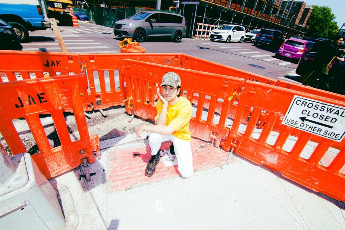 LISTEN: Helenor Throws Down Alluring Bedroom Dream Pop On “Bad2”