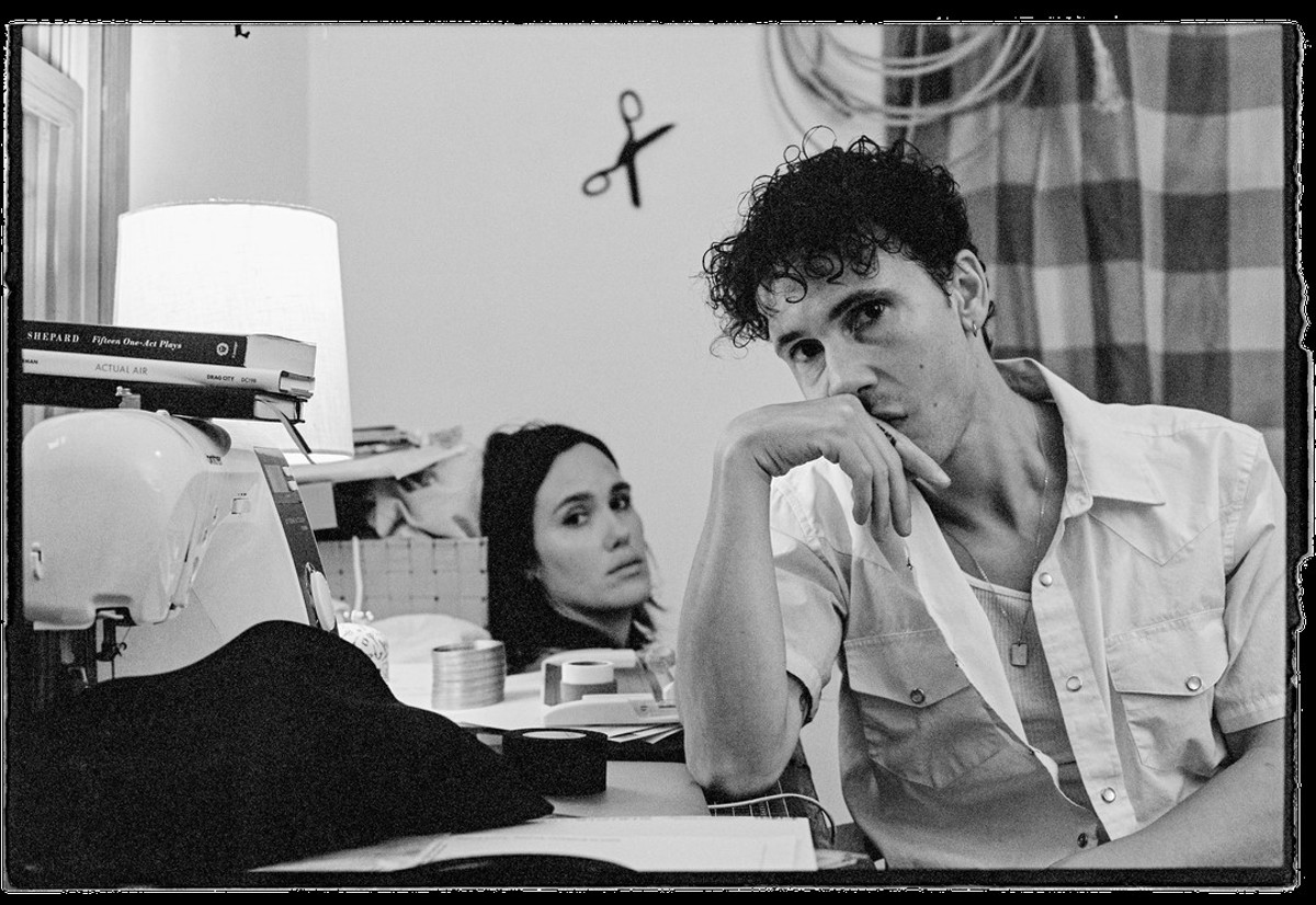 LISTEN: Ghost Prom Drops Charismatic Power Pop Charm On “5am”