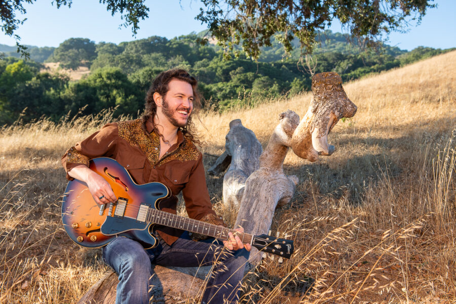 SONG PREMIERE: Alex Jordan Drops Jubilant  R&B Grooves On Infectious “Emily”