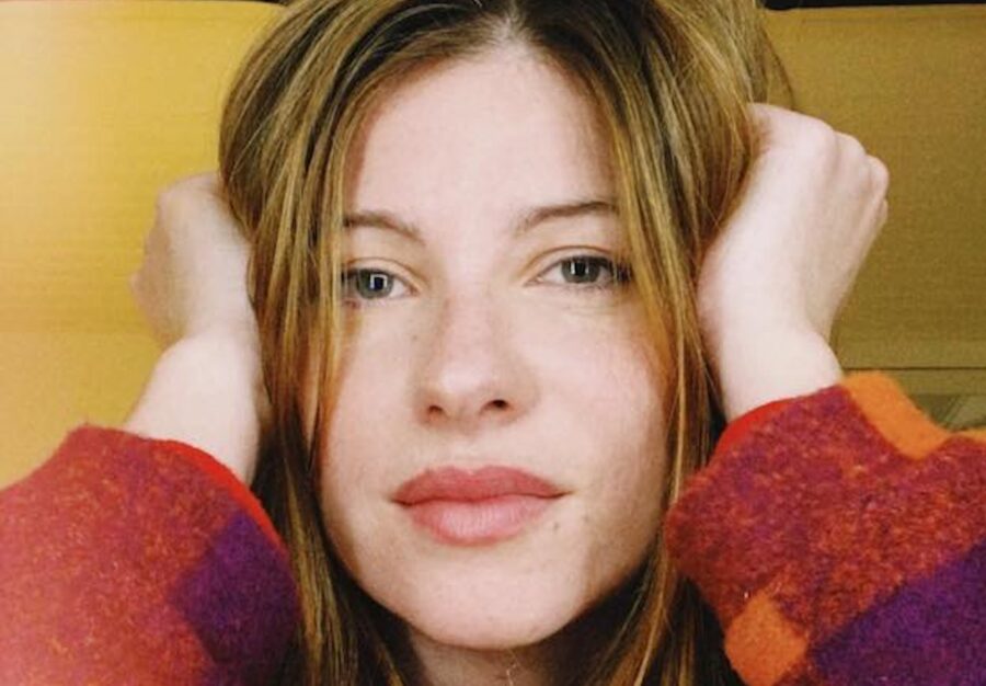 LISTEN: Joe Bel Offers Graceful & Seductive Pop On “Your Own Hands”