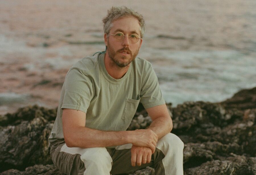 Jesse Kivel Creates Hush Folk Audio Watercolors On ‘Life and Death at Party Rock’ (ALBUM REVIEW)