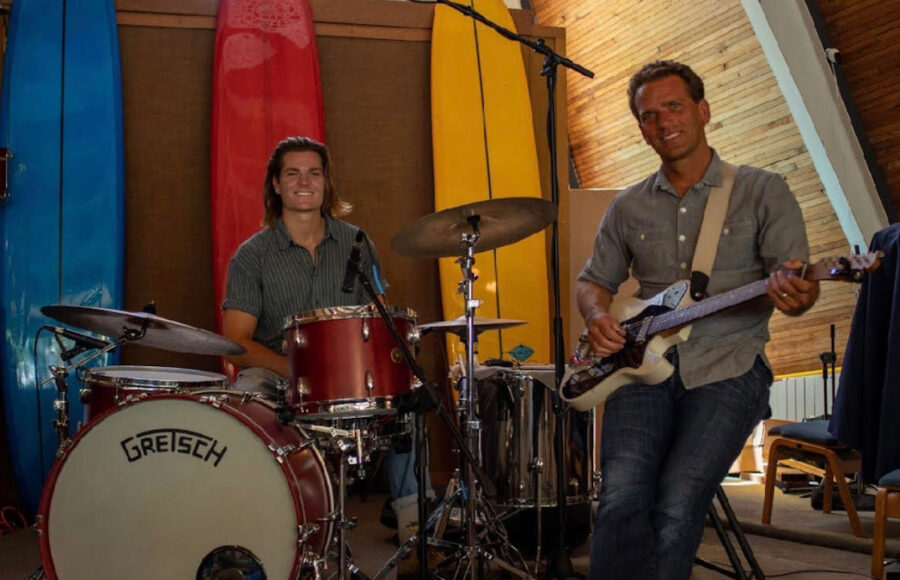 SONG PREMIERE: Scojo & the Keel Cruise the “Lost Coast” with California Folk-rock Sounds