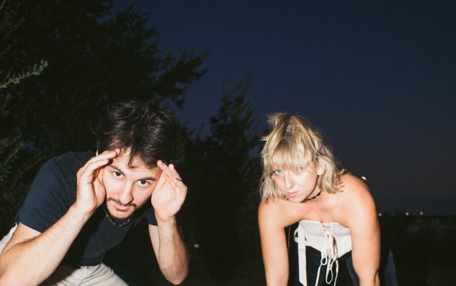 LISTEN: Babe Club Drops Alt-Pop Voal Joyousness On “Middle of Nowhere”