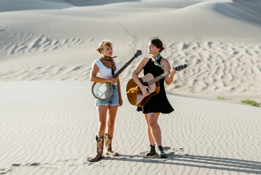 VIDEO PREMIERE: Folk Duo The Montvales Return with New LP ‘Born Strangers’, Share Title Track