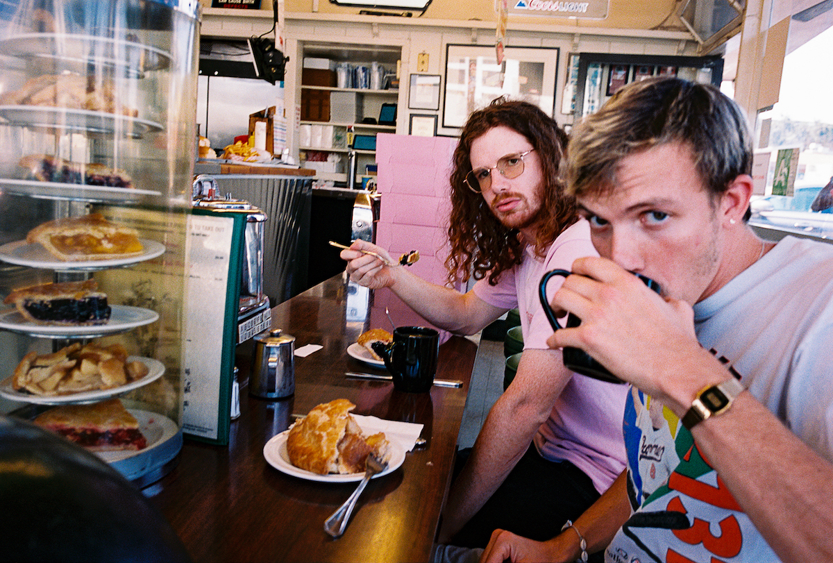 Brother Duo The South Hill Experiment Craft Imaginative Psych-pop on ‘Sunstrikes’ (ALBUM REVIEW)