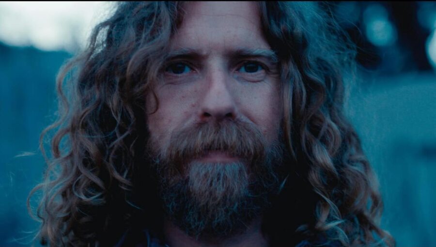 VIDEO PREMIERE: Breezers Showcases Infectious and Wayward Folk-rock in “Orion’s Belt”