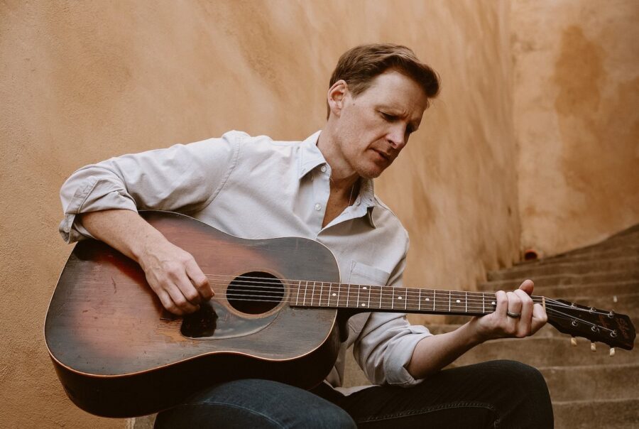 SONG PREMIERE: Patrick Davis Taps Into Silky Soul Sound on Timeless Groover “L-O-V-E”