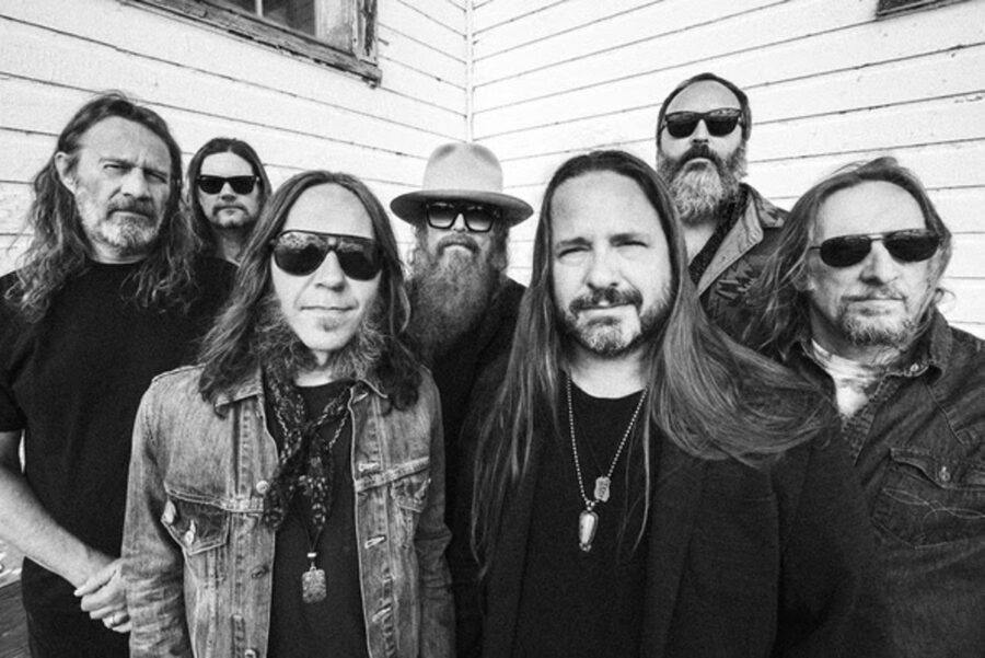 Blackberry Smoke Embraces Its True Singer-Songwriter Perspective With ‘Be Right Here’ (ALBUM REVIEW)