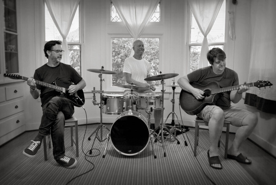 SONG PREMIERE: Moon and Bike Shared Textured and Atmospheric Instrumental “Southwester”