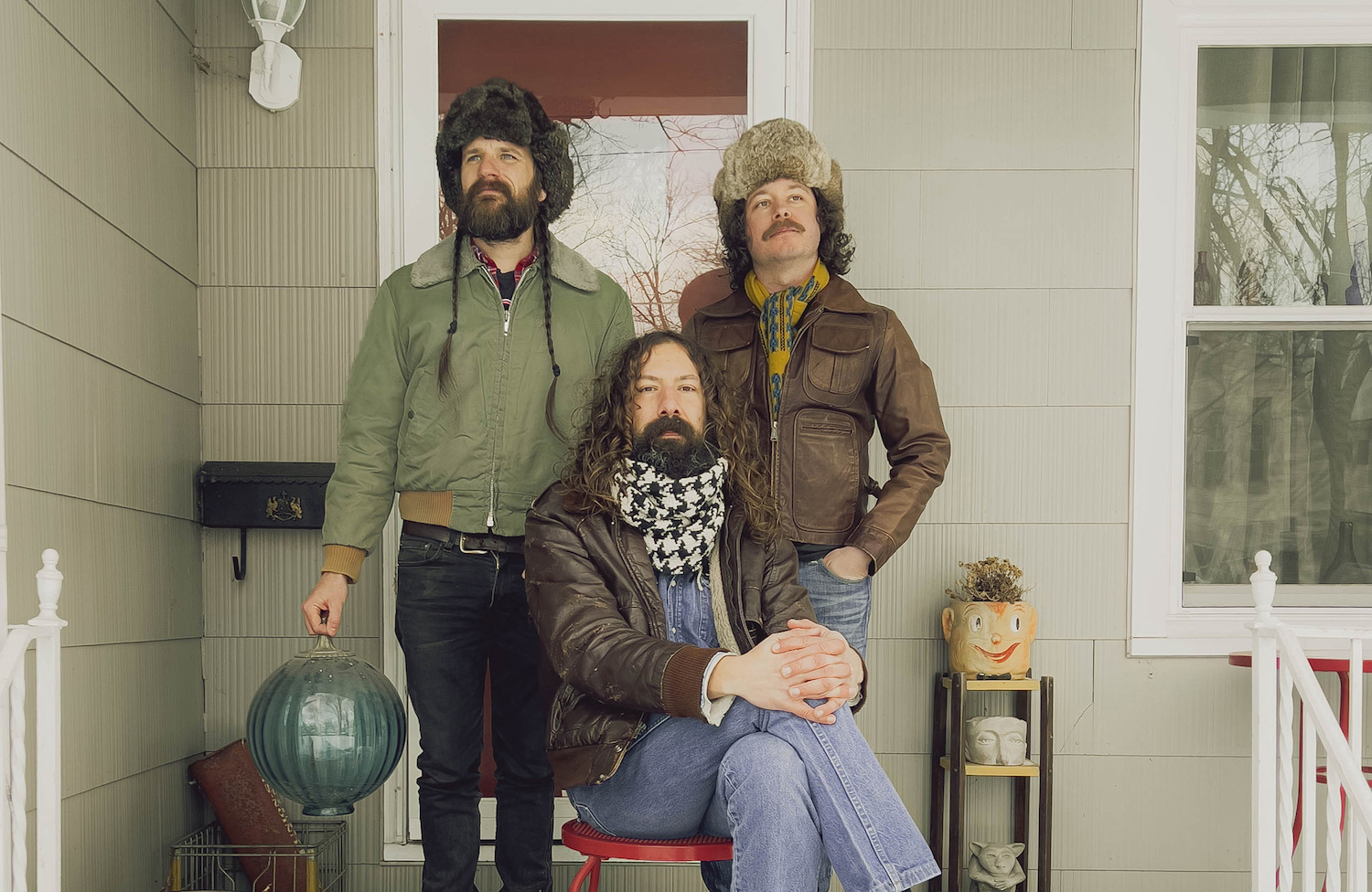 VIDEO PREMIERE: Handsome Jack Cut Loose with Heavy Grooving Blues-rock on “Wind It Up”