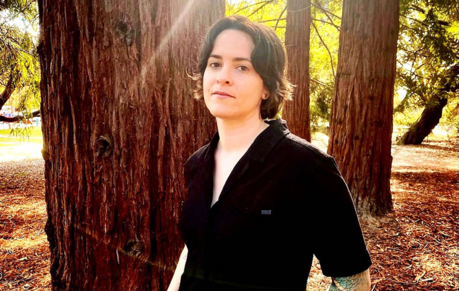 VIDEO PREMIERE: Meli Levi Bridges Indie Folk and Pop on Emotionally Heavy “Echo in a Valley”