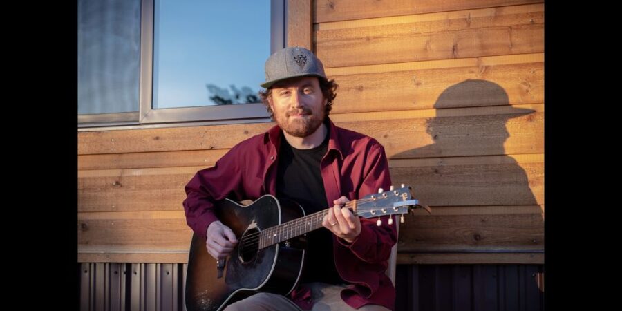 LISTEN: Sean Waters Pairs Eerie Tones With Heavy Vulnerability On Lush “Cathedral Pines”