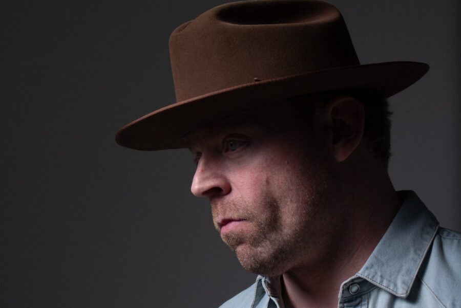 SONG PREMIERE: Evan Boyer Teams Up With Della Rose for Soulful Alt-country Tune “Burn The Ships”