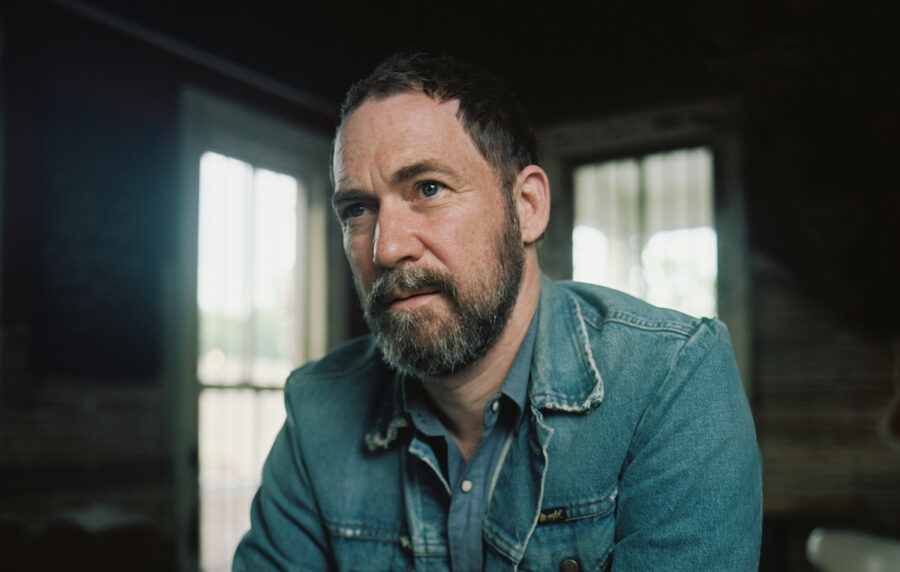 Austin Troubadour JM Stevens Transforms His Songwriting and Vocal Approach For New LP ‘Nowhere To Land’ (INTERVIEW)