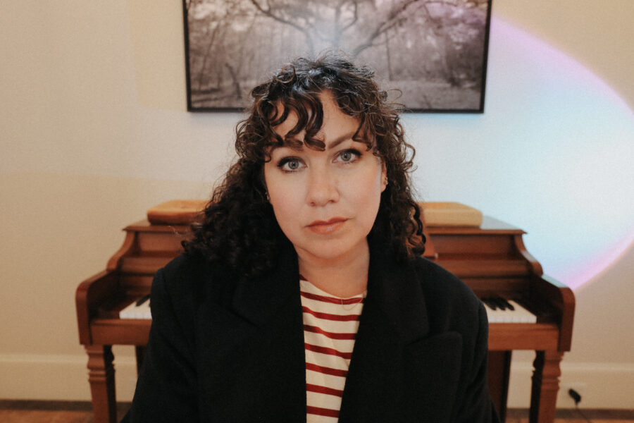 SONG PREMIERE: Gileah Taylor Drops Hazy & Contagious “Summer Jubilee”