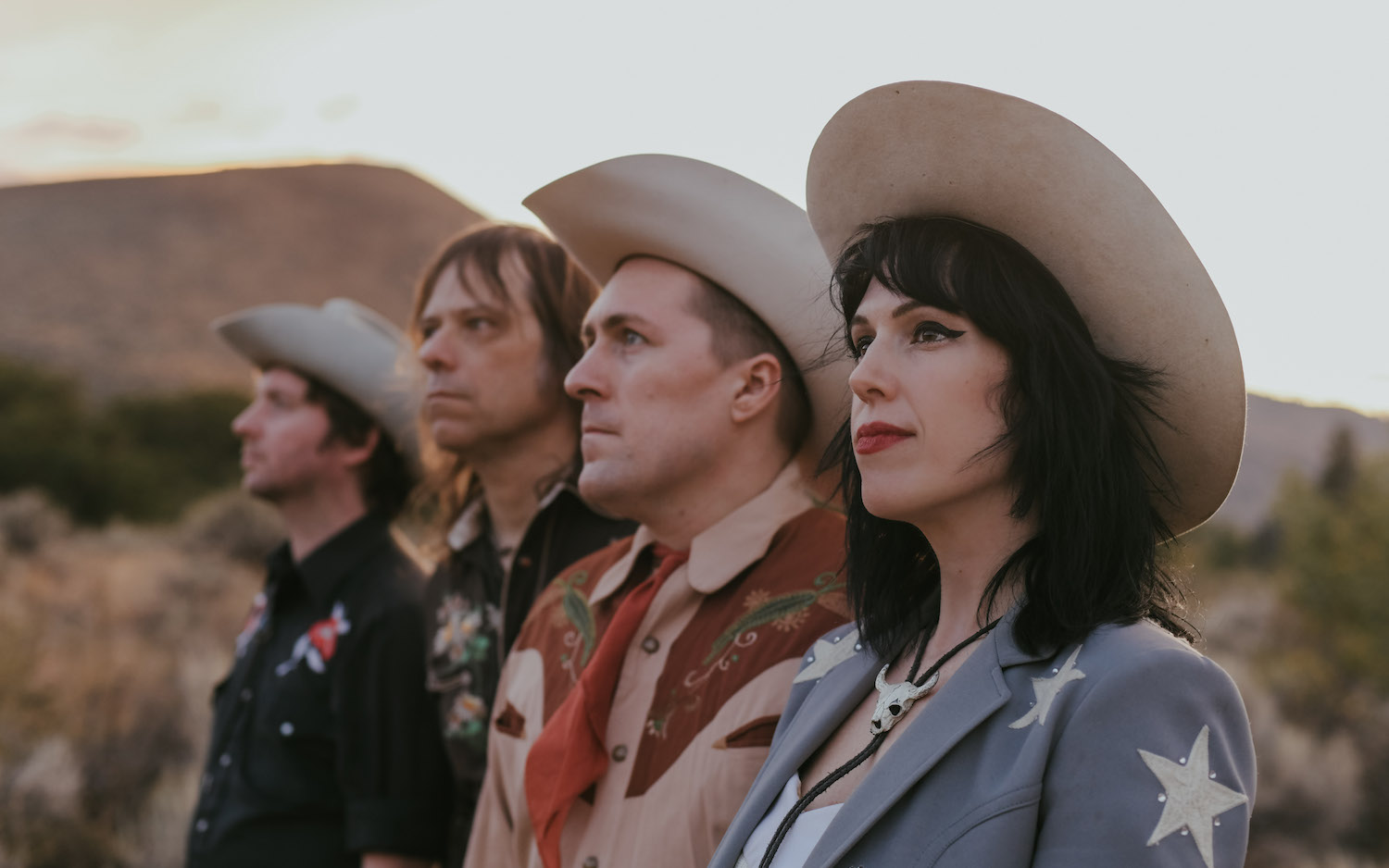 VIDEO PREMIERE: Jenny Don’t And The Spurs Show Off Serious Country Guitar Chops on “Pain In My Heart”