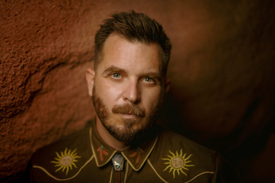 Dustin Kensrue of Thrice Continues His Folk Pursuits with ‘Desert Dreaming’ (ALBUM REVIEW)