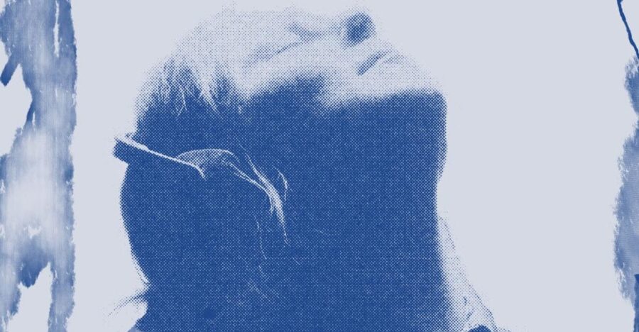 Haley Blais Engages Philadelphia’s Tiny World Cafe With Folk Soul Cuts (SHOW REVIEW)