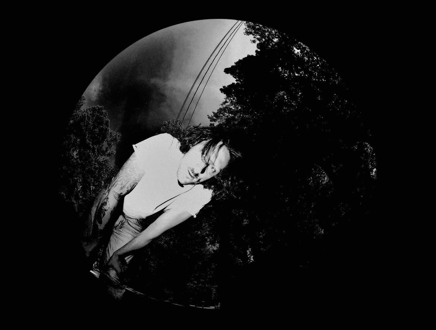 LISTEN: Charlie & Margo Traverse From Calm To Blissfully Chaotic On “bug”