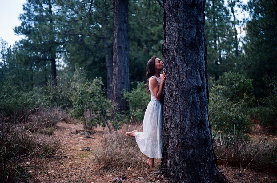SONG PREMIERE: Monica Aben Exudes Earthy Joy On Passionate “Force of Nature”