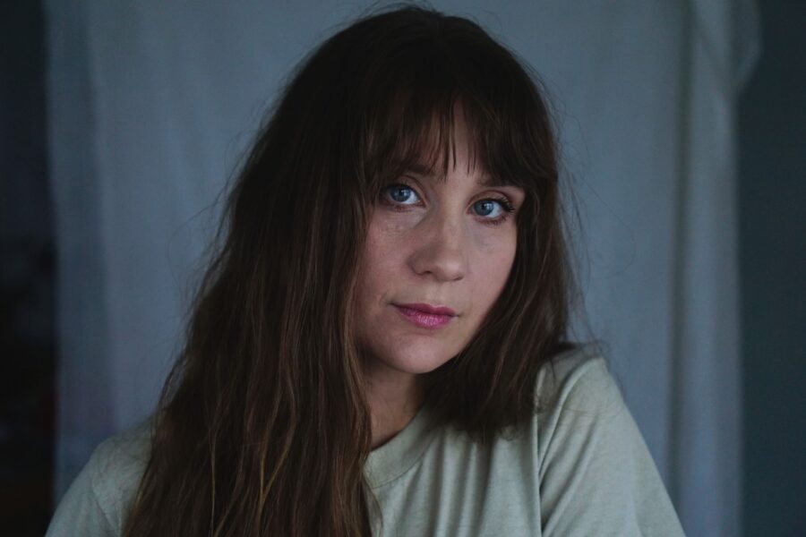ALBUM PREMIERE: Keeley Boyle Crafts Artful and Intimate Folk on EP ‘Inviting’
