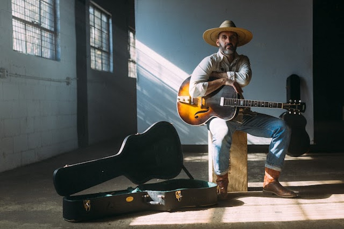 SONG PREMIERE: Parker Smith Offers Heartland Rocker Ode with Clever Tune “Mothers”