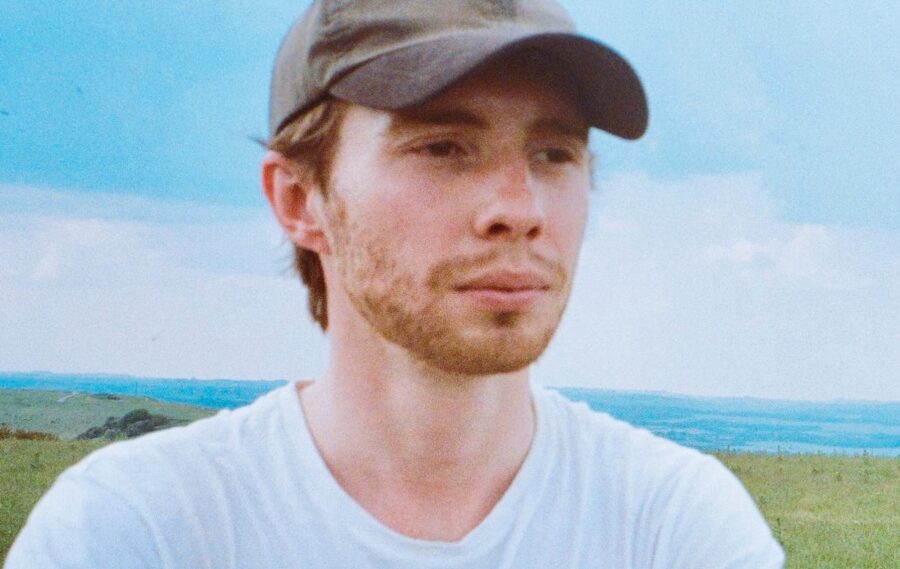 LISTEN: Nicho Daww Keeps It Gritty On Raw Sleaford Mods Styled “Masquerade”