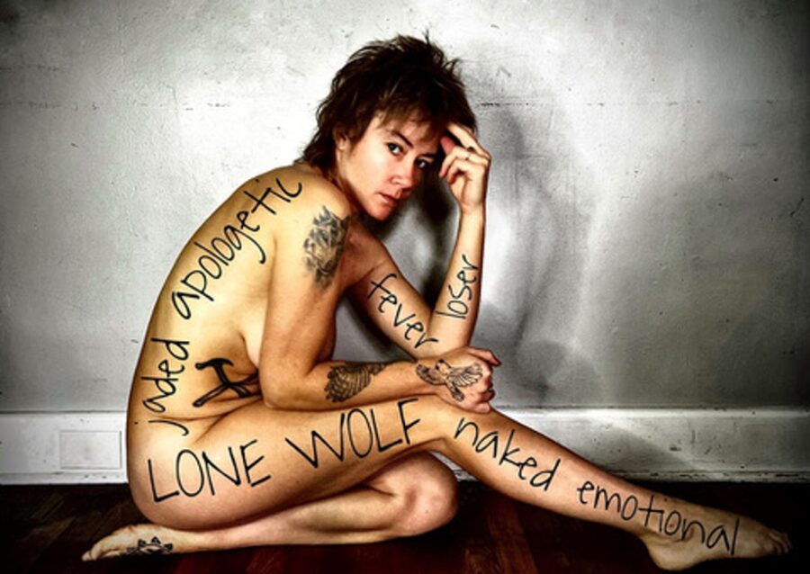 Hannah Fairlight Shares Exclusive Track-Track Commentary On Fierce New Album ‘Lone Wolf’