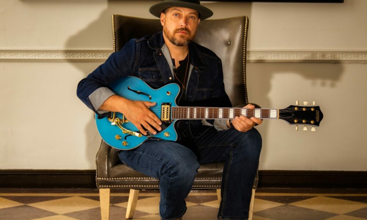 SONG PREMIERE: Mike Montrey Band Offers Fervently Emotive Folk Via “Stained Glass Window Panes” Off New Album ‘Love, Time & Mortality’
