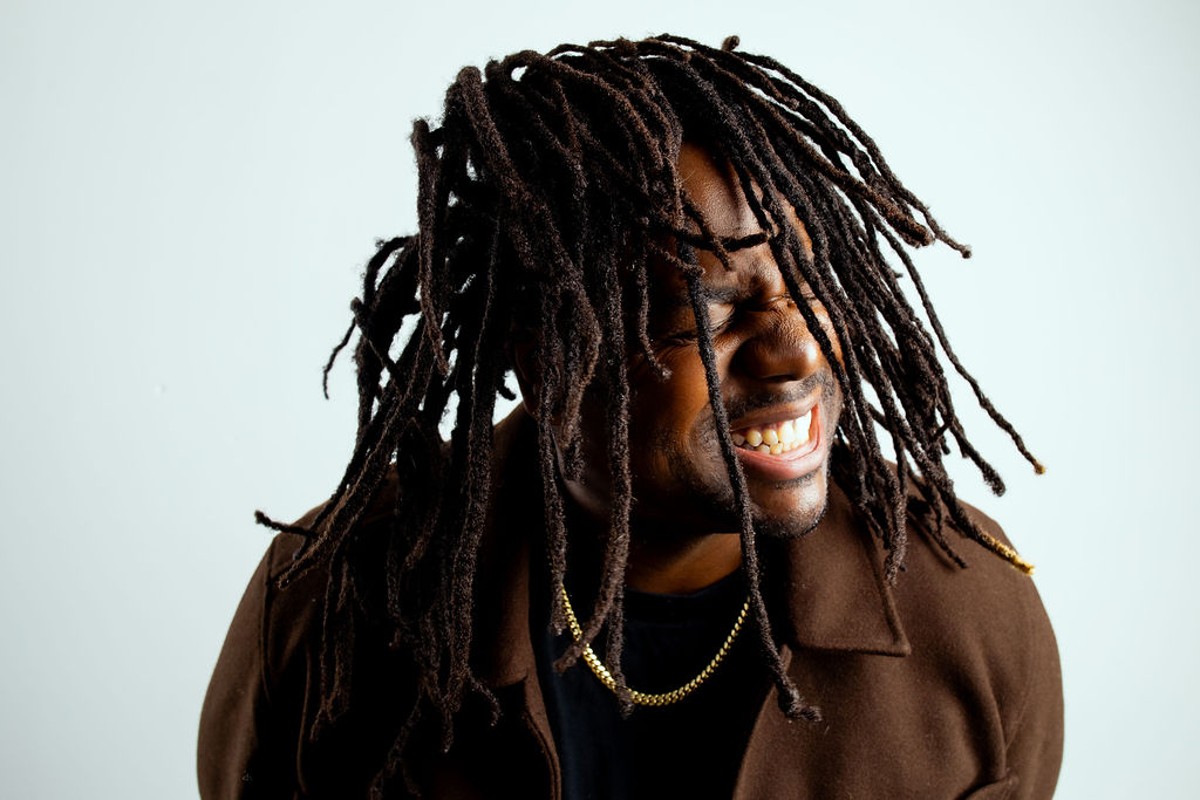 LISTEN: j. aaron Lays Soulful & Vibrant Throwback Anthem “Move!”