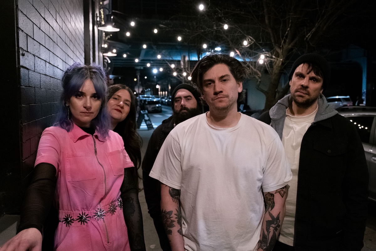 VIDEO PREMIERE: Soft No Lean Into Melodic Shoegaze Intensity on “Melting Timelines”