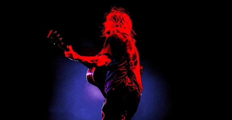 ‘Billy Strings Live Vol. 1’ Stands As Exceptional First Live Album From Guitarist/Bluegrass Hero (ALBUM REVIEW)